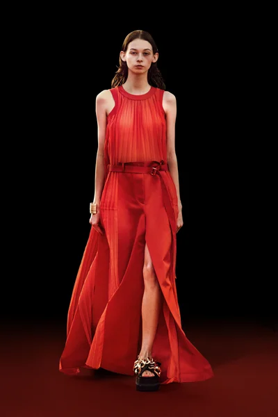 Look 32